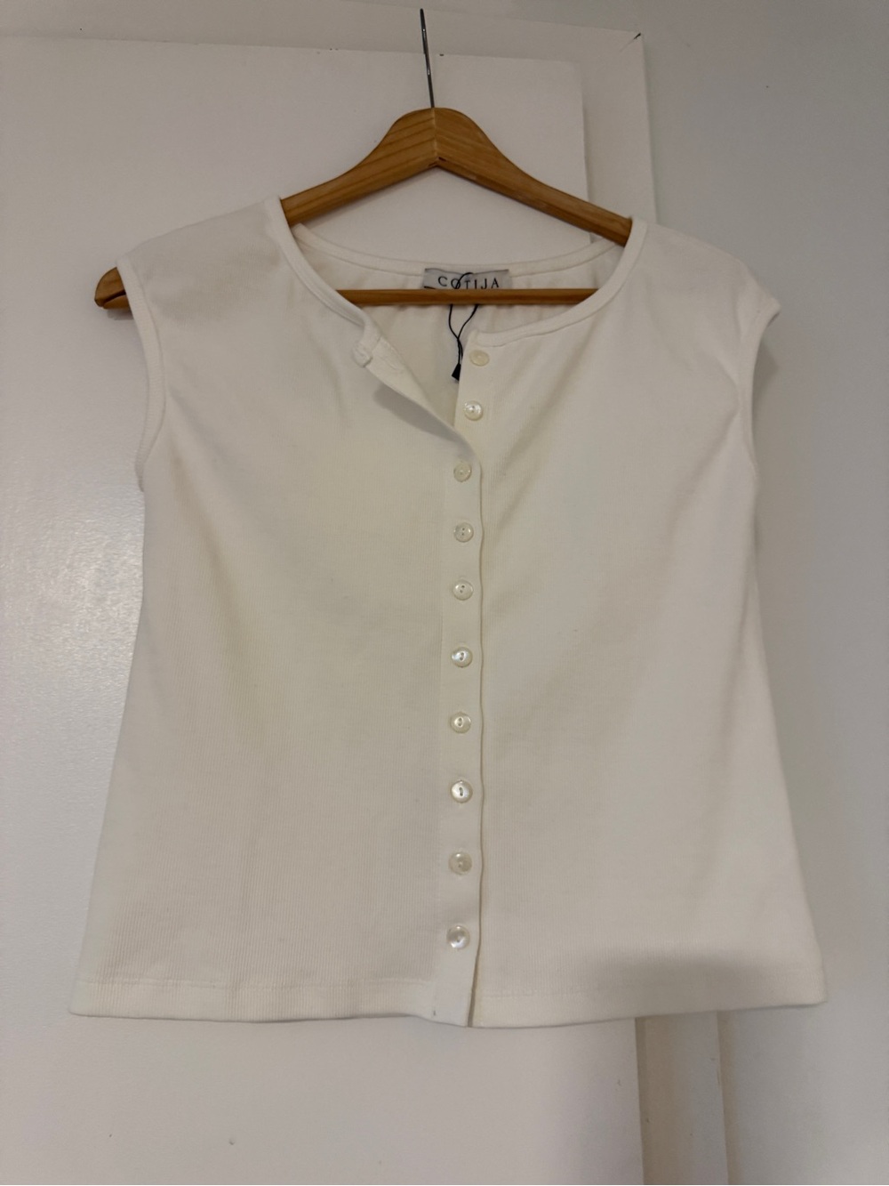 Cotija cotton  White Ribbed Button-Front Tank Top
